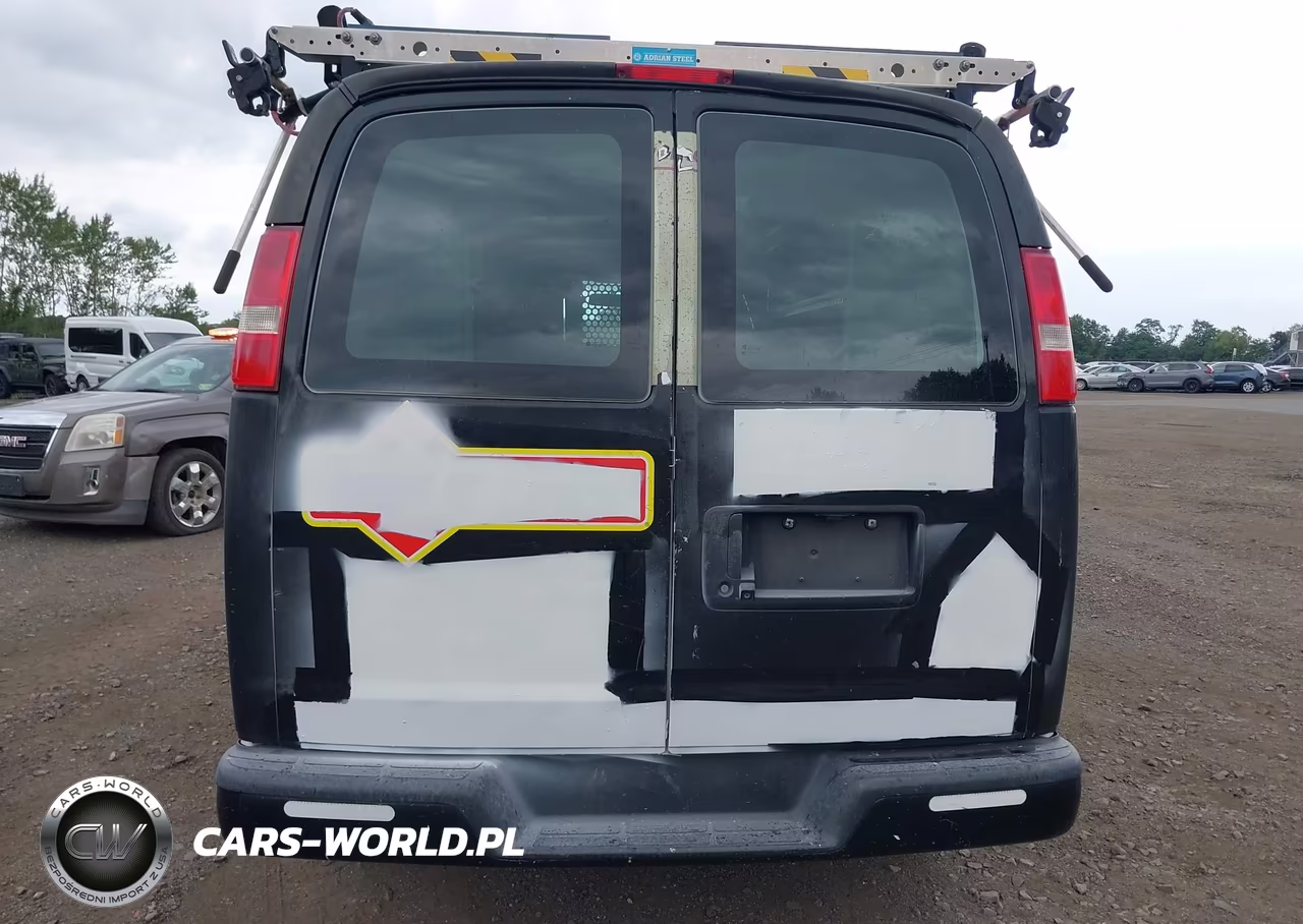 2018 Chevrolet Express 2500 Work Van VIN:1GCWGAFG3J1178898 - 16