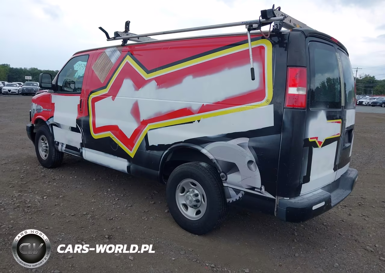 2018 Chevrolet Express 2500 Work Van VIN:1GCWGAFG3J1178898 - 3