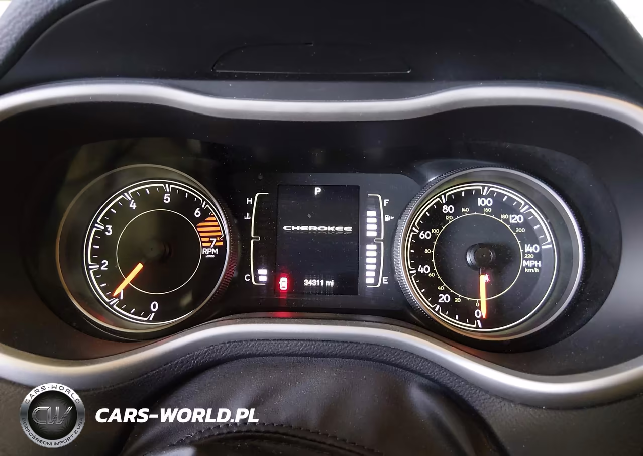 2016 Jeep Cherokee Sport VIN:1C4PJMAB2GW313884 - 7