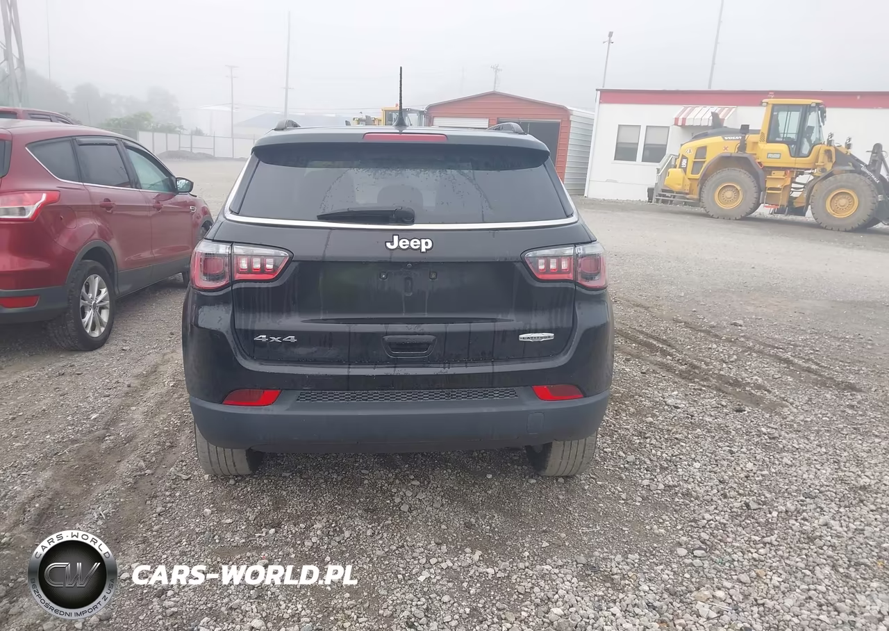 2021 Jeep Compass Latitude 4X4 VIN:3C4NJDBB0MT529899 - 16
