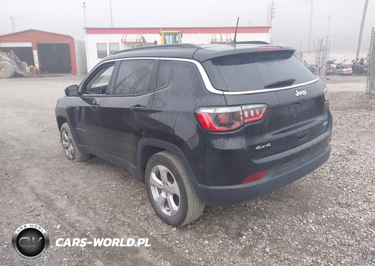 2021 Jeep Compass Latitude 4X4 VIN:3C4NJDBB0MT529899 - 3