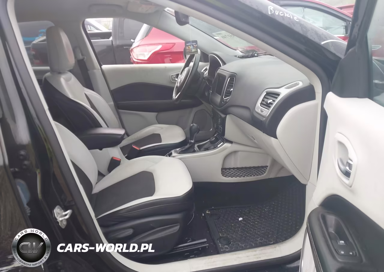 2021 Jeep Compass Latitude 4X4 VIN:3C4NJDBB0MT529899 - 5