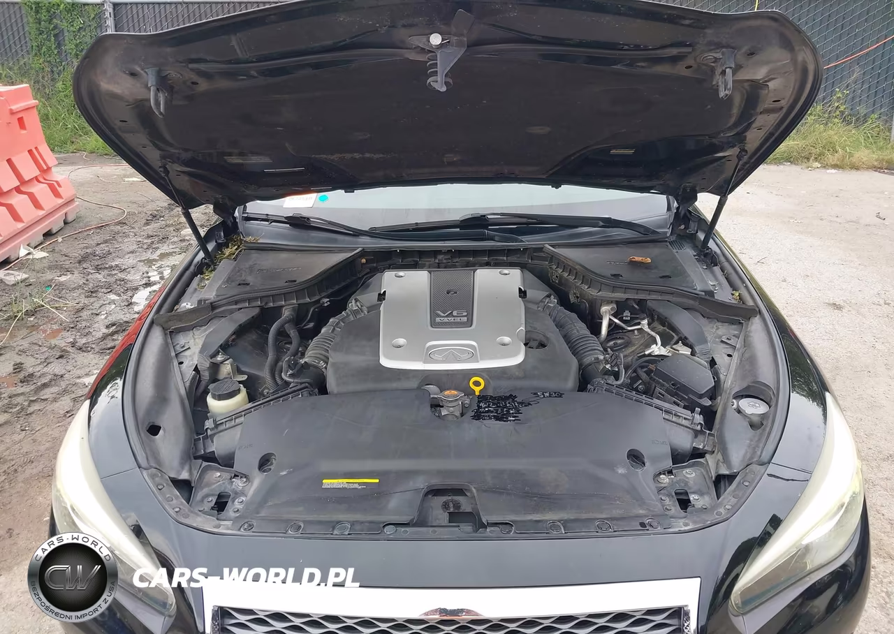 2015 Infiniti Q50 Premium VIN:JN1BV7AP3FM335093 - 10