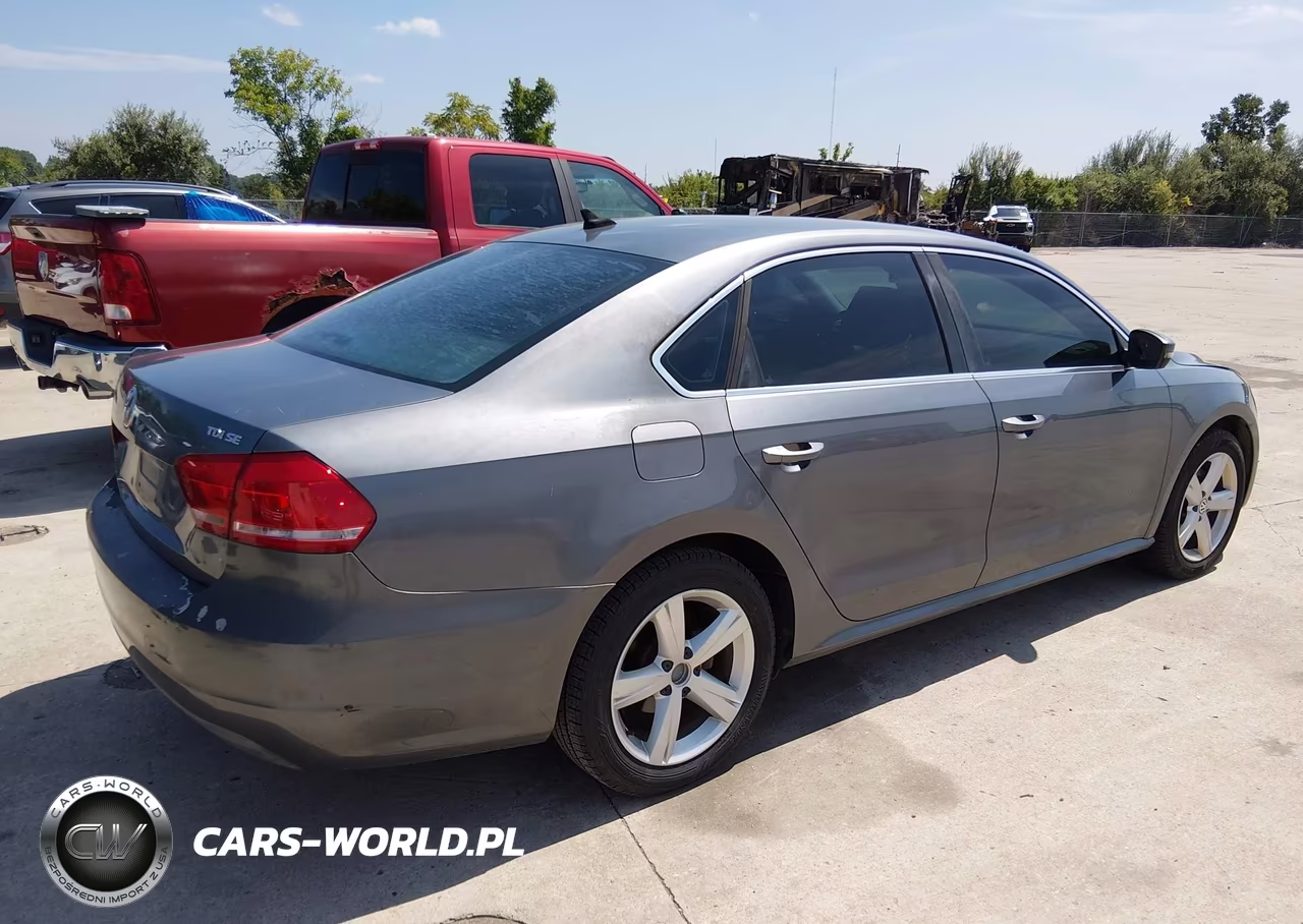 2013 Volkswagen Passat 2.0L Tdi Se VIN:1VWBN7A35DC103749 - 4