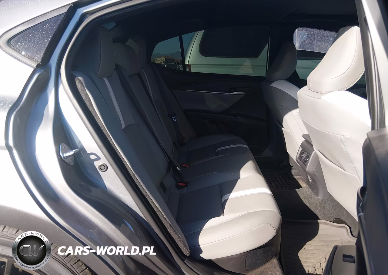 2026 Toyota Camry Se VIN:4T1DAACK9TU333825 - 8