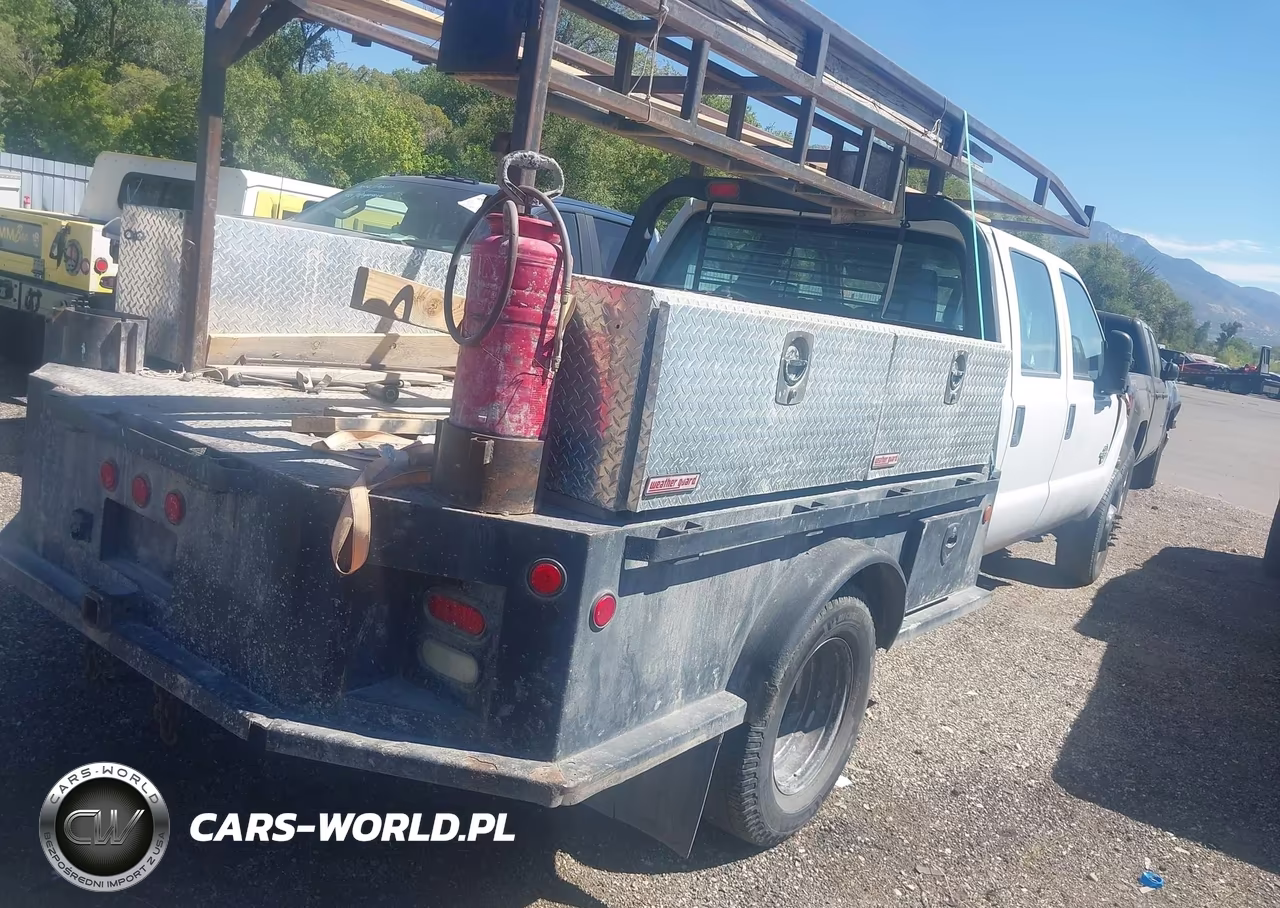2015 Ford F-350 Chassis Xl VIN:1FD8W3HT1FED08898 - 4