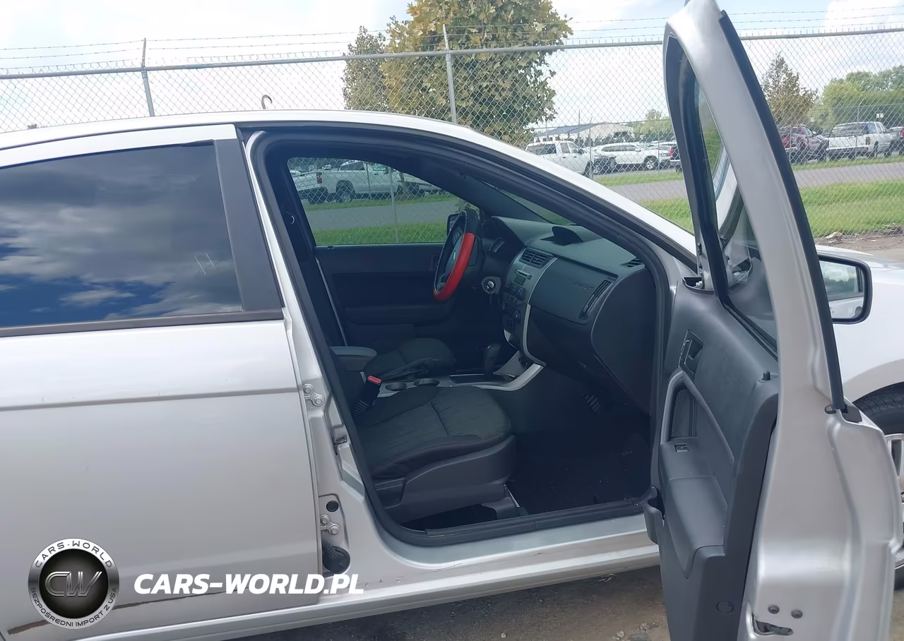 2011 Ford Focus Se VIN:1FAHP3FN7BW193983 - 5