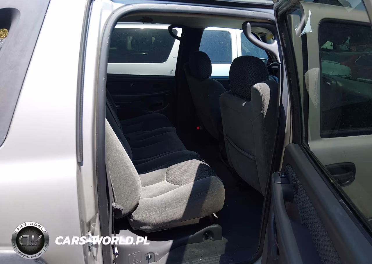 2004 Chevrolet Avalanche 1500 VIN:3GNEC12T84G236673 - 8