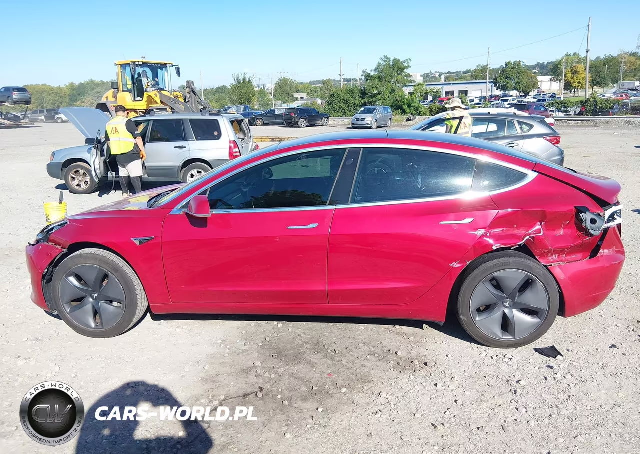 2018 Tesla Model 3 Long Range-Mid Range VIN:5YJ3E1EA5JF011701 - 12