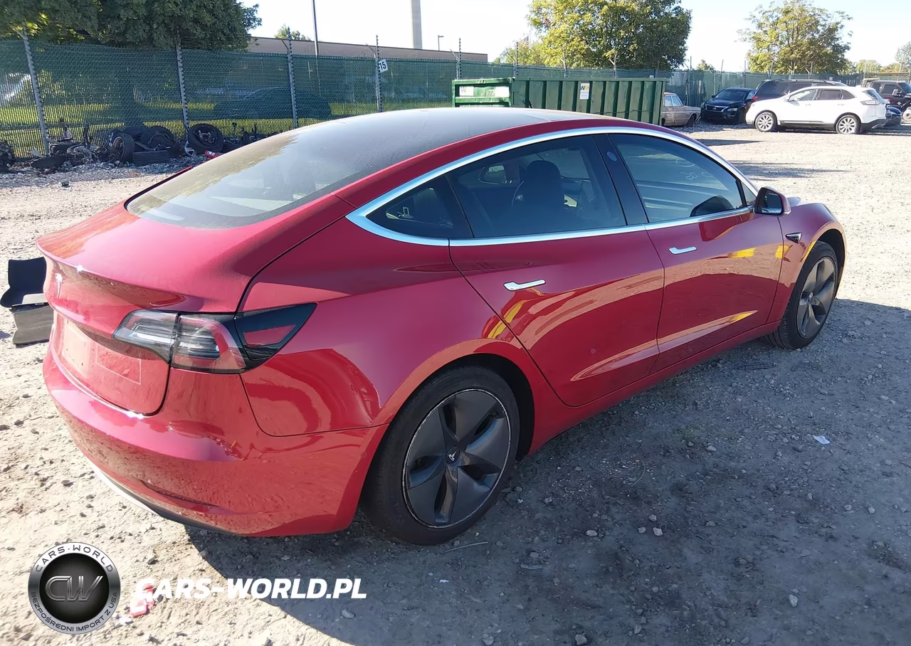 2018 Tesla Model 3 Long Range-Mid Range VIN:5YJ3E1EA5JF011701 - 4