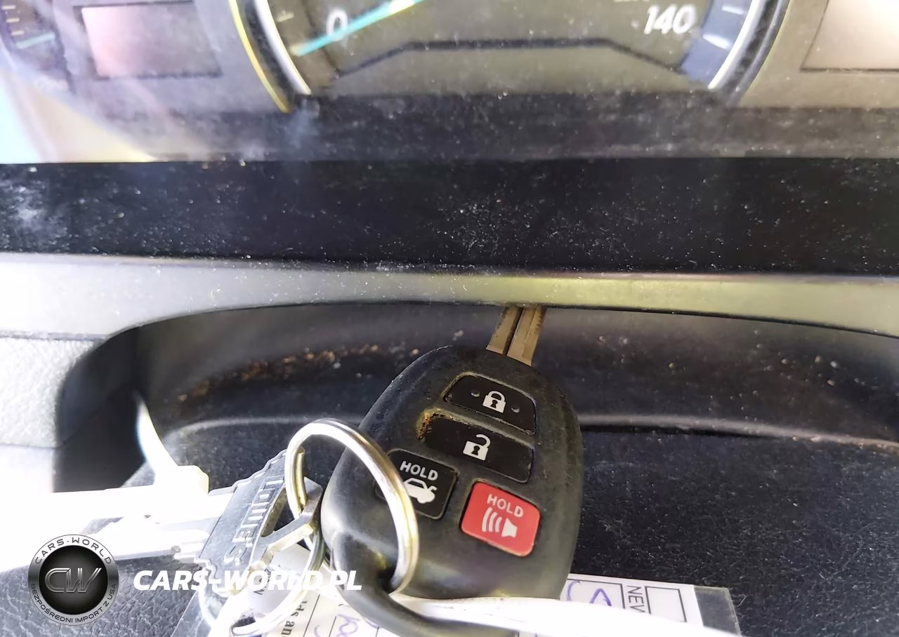 2015 Toyota Camry Le VIN:4T4BF1FK6FR506117 - 11