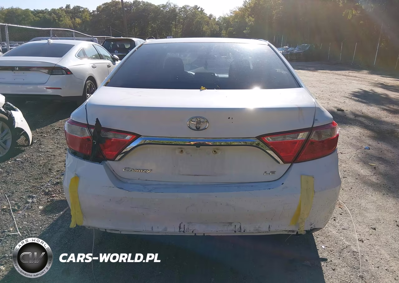 2015 Toyota Camry Le VIN:4T4BF1FK6FR506117 - 17