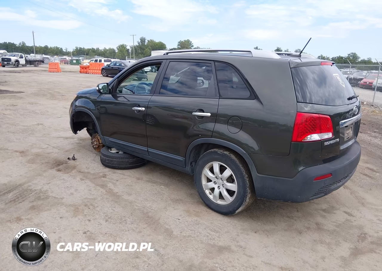 2011 Kia Sorento Lx VIN:5XYKT3A1XBG112522 - 3