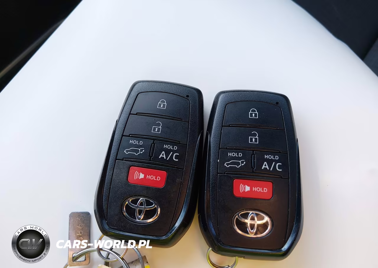 2024 Toyota Bz4X Limited VIN:JTMABACA2RA067389 - 11