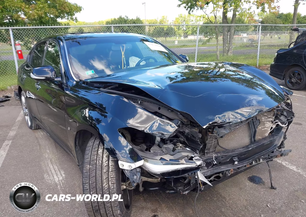 2015 Infiniti Q70 3.7X VIN:JN1BY1AR7FM561742 - 18