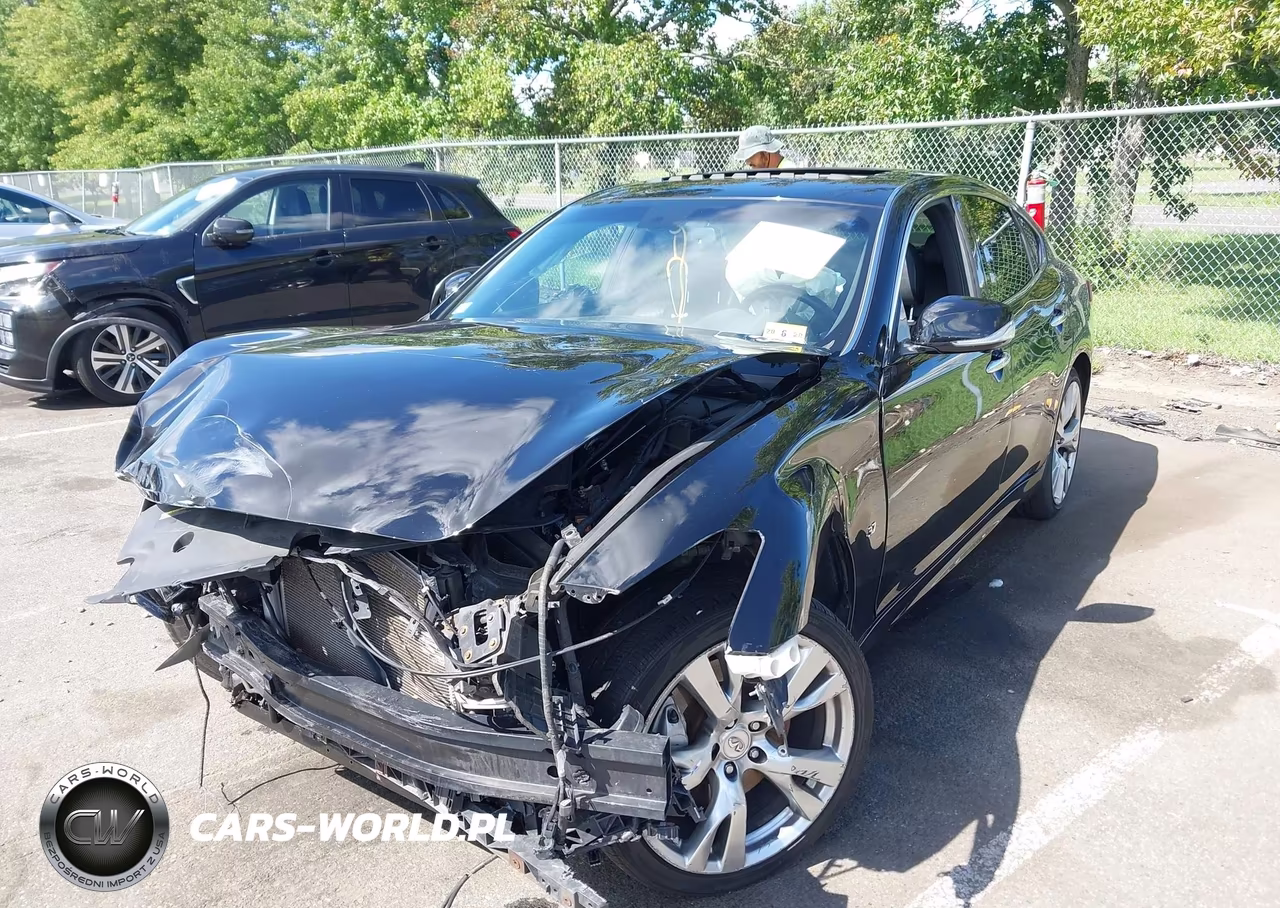 2015 Infiniti Q70 3.7X VIN:JN1BY1AR7FM561742 - 2