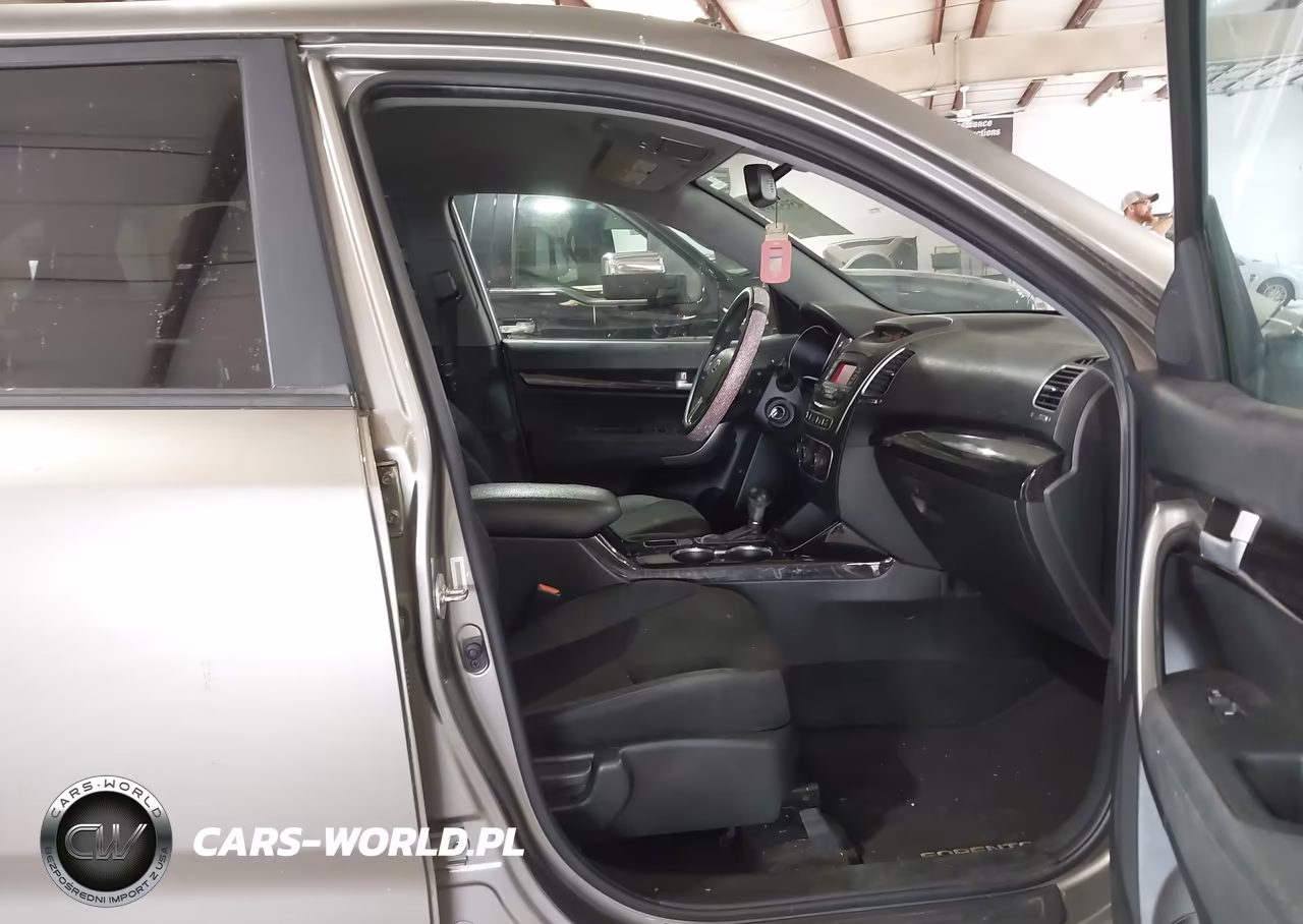 2015 Kia Sorento Lx VIN:5XYKT3A66FG573556 - 5