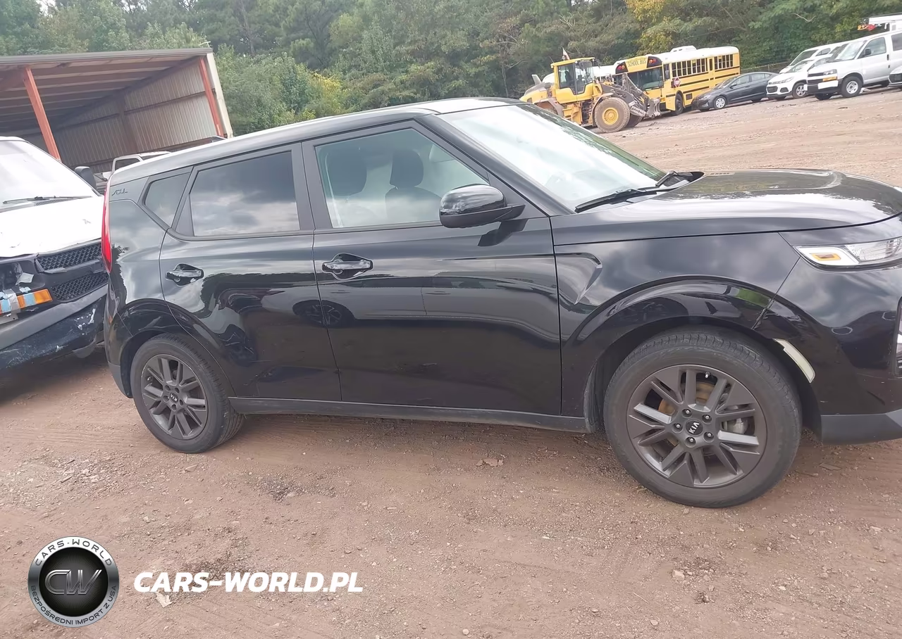 2021 Kia Soul Ex VIN:KNDJ33AU1M7776424 - 13