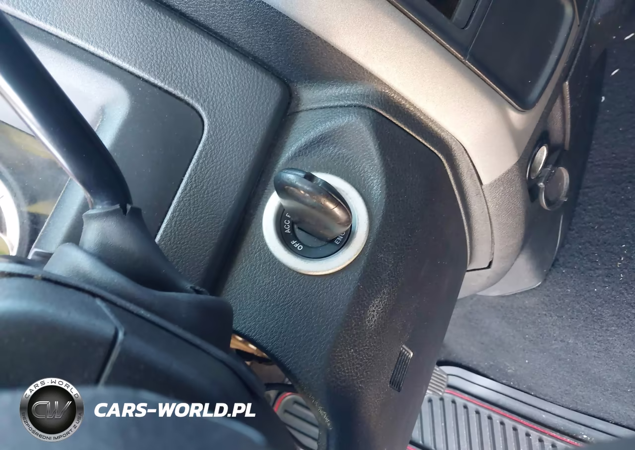 2013 Ram 1500 Express VIN:3C6JR6ATXDG500780 - 11