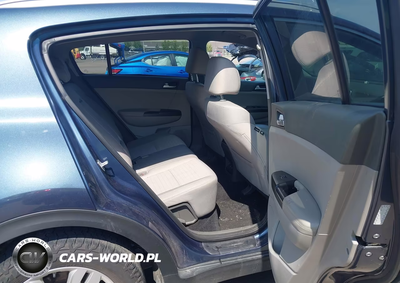 2018 Kia Sportage Lx VIN:KNDPM3ACXJ7402310 - 8