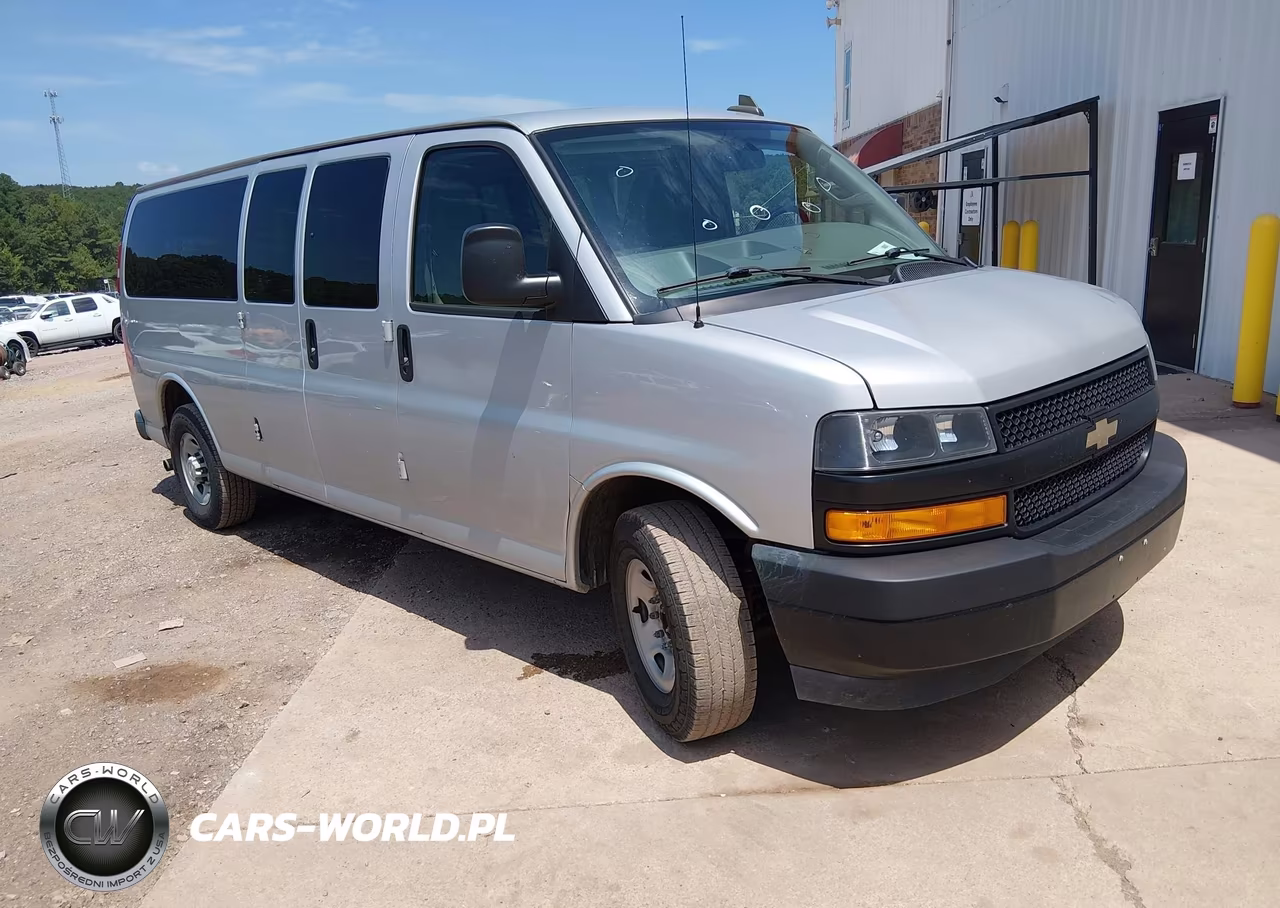2020 Chevrolet Express Passenger Rwd 3500 Extended Wheelbase Ls VIN:1GAZGNFP6L1260298 - 1
