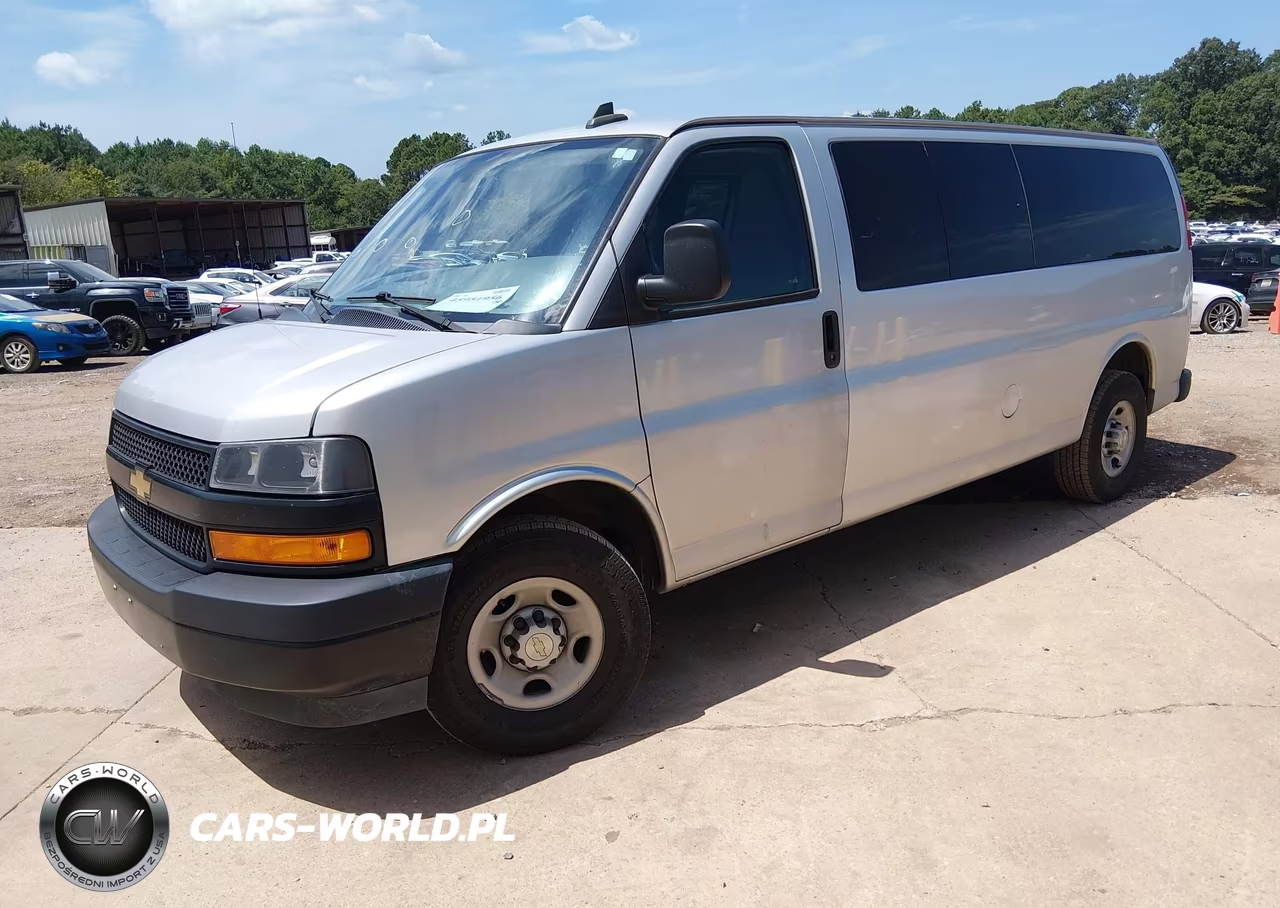 2020 Chevrolet Express Passenger Rwd 3500 Extended Wheelbase Ls VIN:1GAZGNFP6L1260298 - 2
