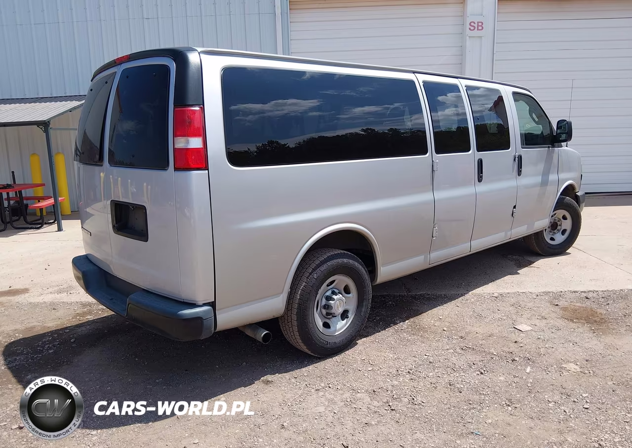 2020 Chevrolet Express Passenger Rwd 3500 Extended Wheelbase Ls VIN:1GAZGNFP6L1260298 - 4