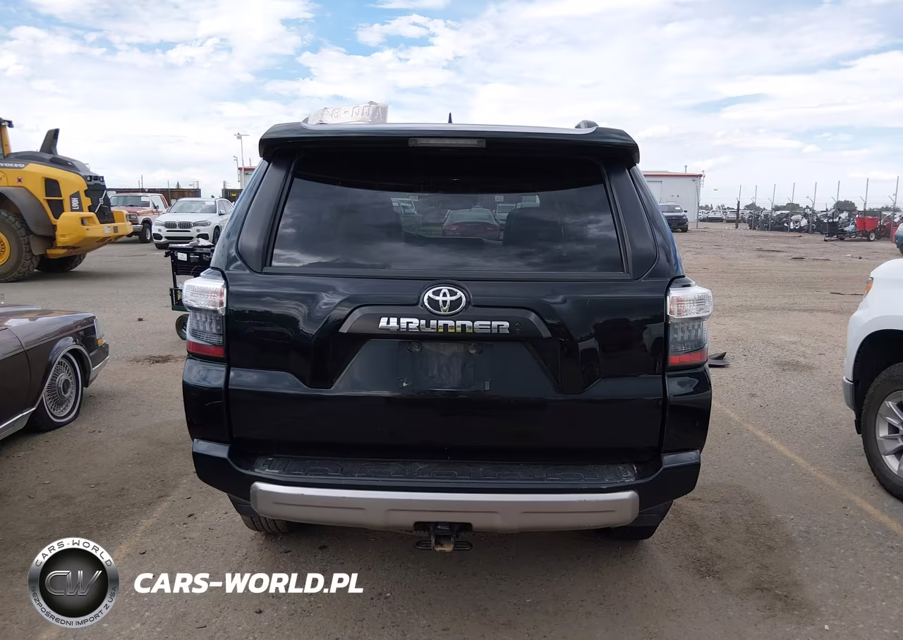 2021 Toyota 4Runner Trd Off Road Premium VIN:JTERU5JRXM5866556 - 17