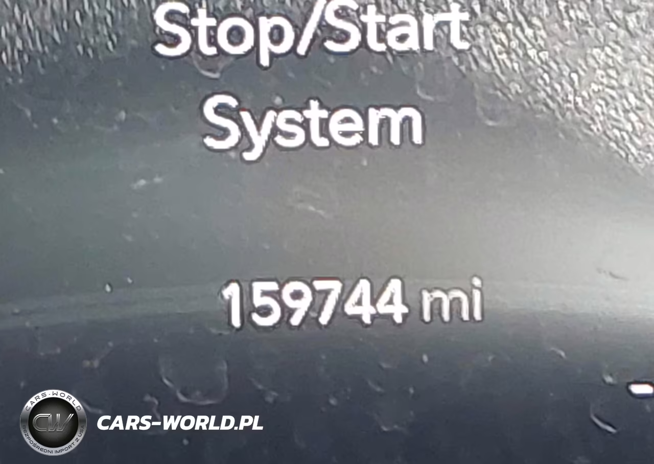 2020 Chrysler Pacifica Touring L VIN:2C4RC1BGXLR141103 - 16