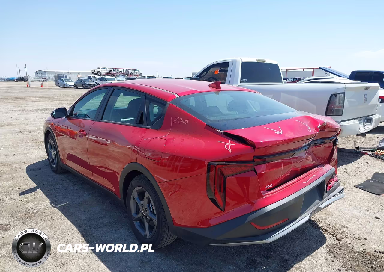 2025 Kia K4 Lxs VIN:3KPFT4DE8SE237134 - 3
