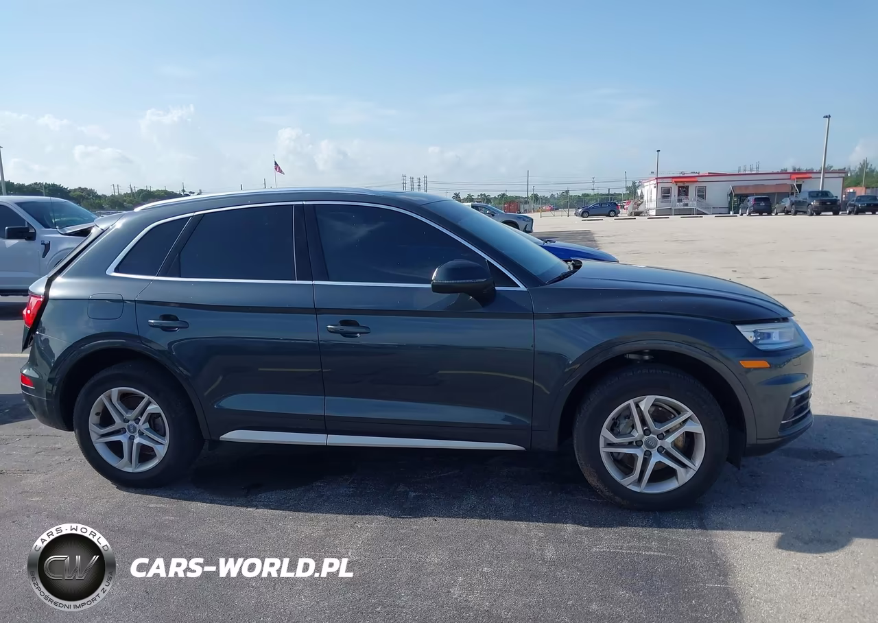 2019 Audi Q5 45 Premium VIN:WA1ANAFY4K2018365 - 14