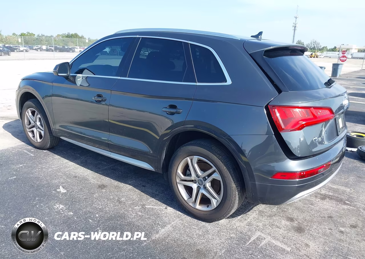 2019 Audi Q5 45 Premium VIN:WA1ANAFY4K2018365 - 3
