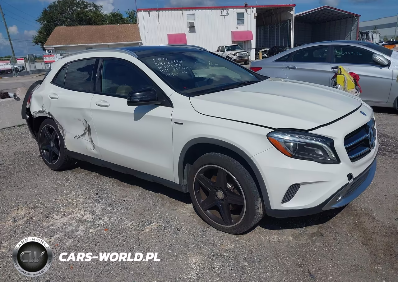 2015 Mercedes-Benz Gla 250 4Matic – zdjęcie 1 z 16