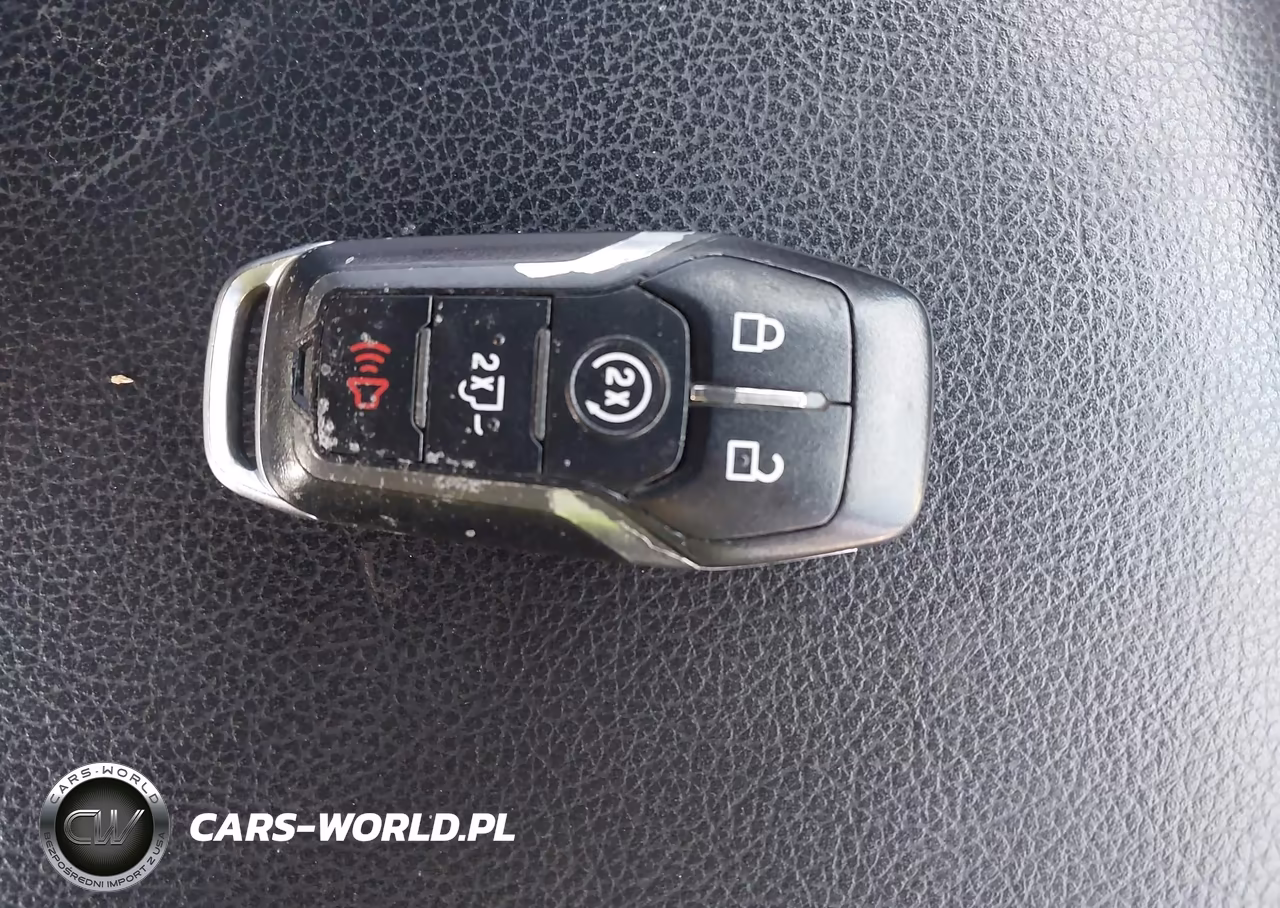 2017 Ford F-150 Lariat VIN:1FTFW1EGXHFC47345 - 11