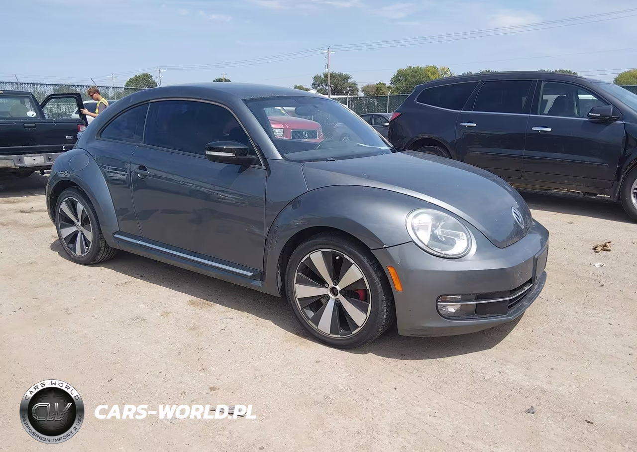 2012 Volkswagen Beetle 2.0T Turbo
