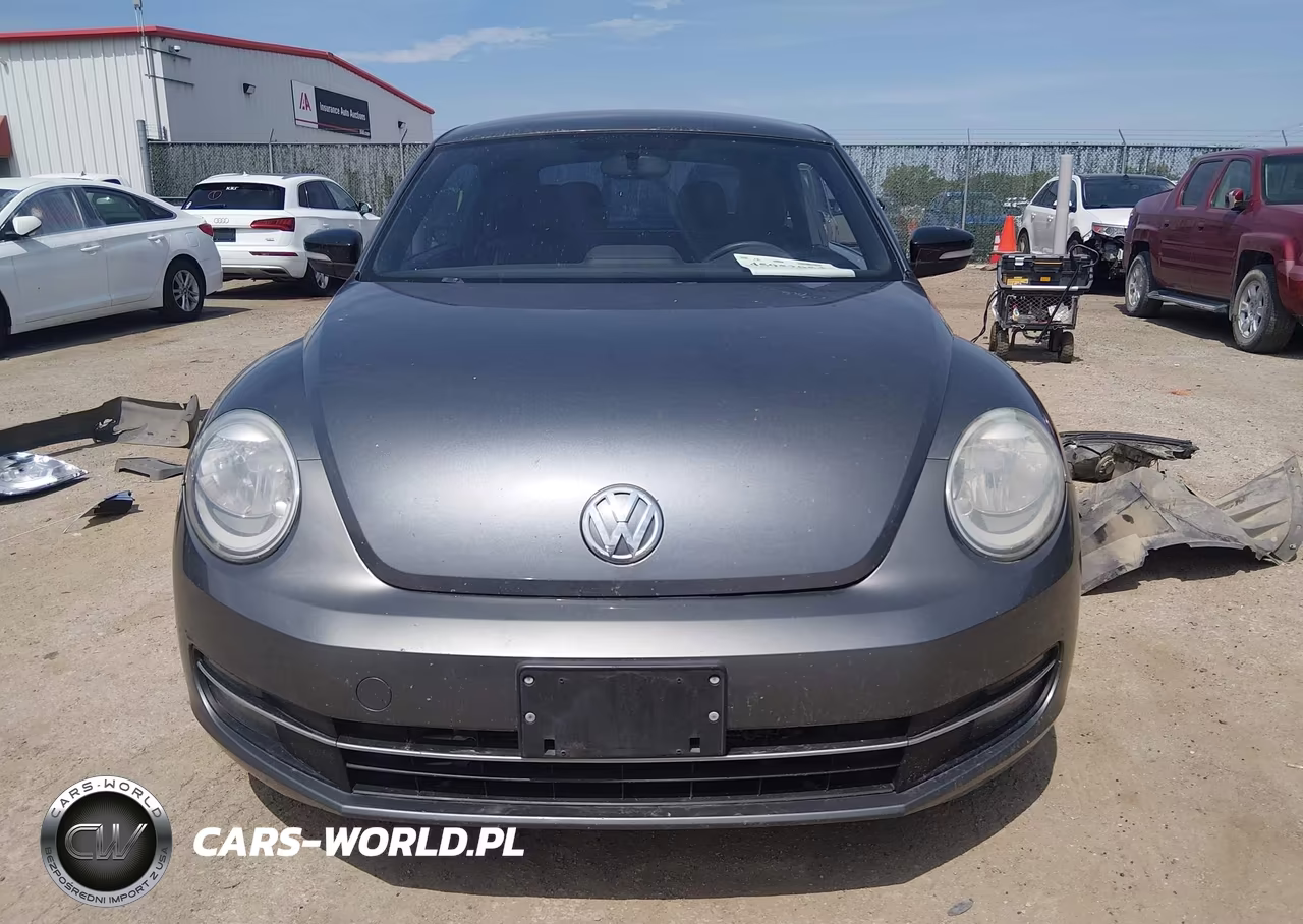 2012 Volkswagen Beetle 2.0T Turbo VIN:3VWVA7AT1CM641628 - 13