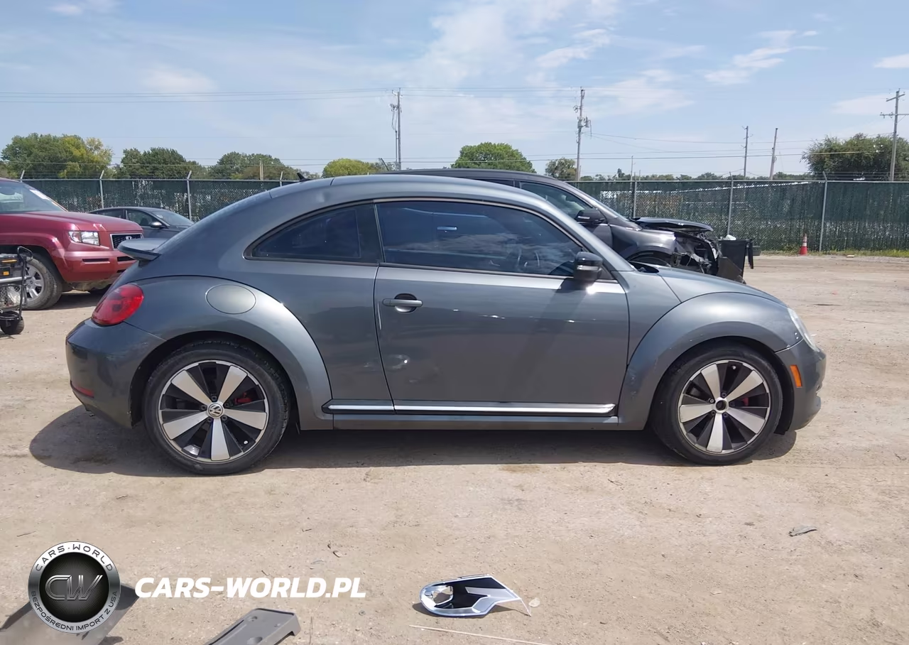 2012 Volkswagen Beetle 2.0T Turbo VIN:3VWVA7AT1CM641628 - 14
