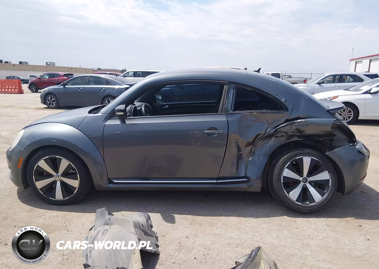 2012 Volkswagen Beetle 2.0T Turbo VIN:3VWVA7AT1CM641628 - 15