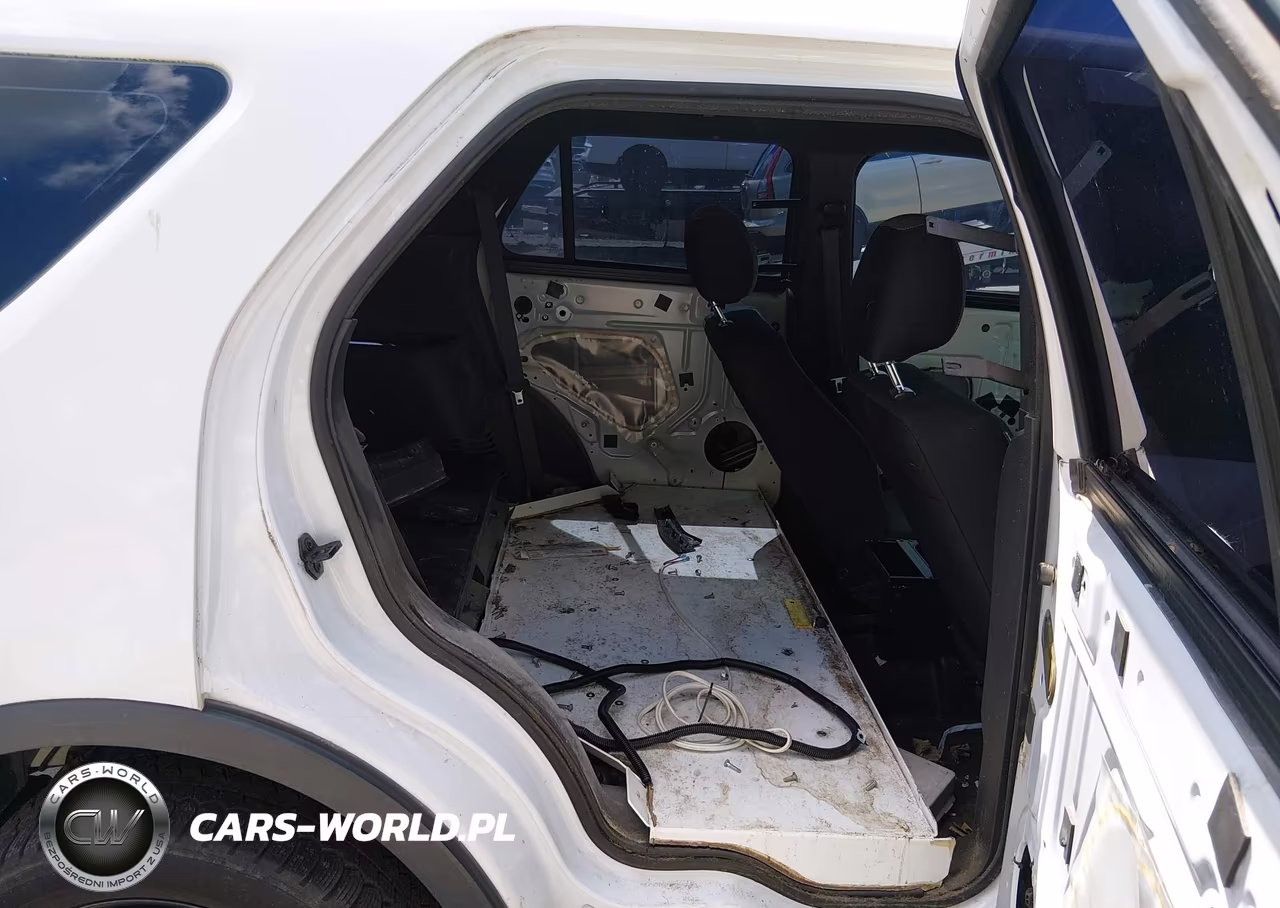 2014 Ford Utility Police Interceptor VIN:1FM5K8AR9EGC60595 - 8