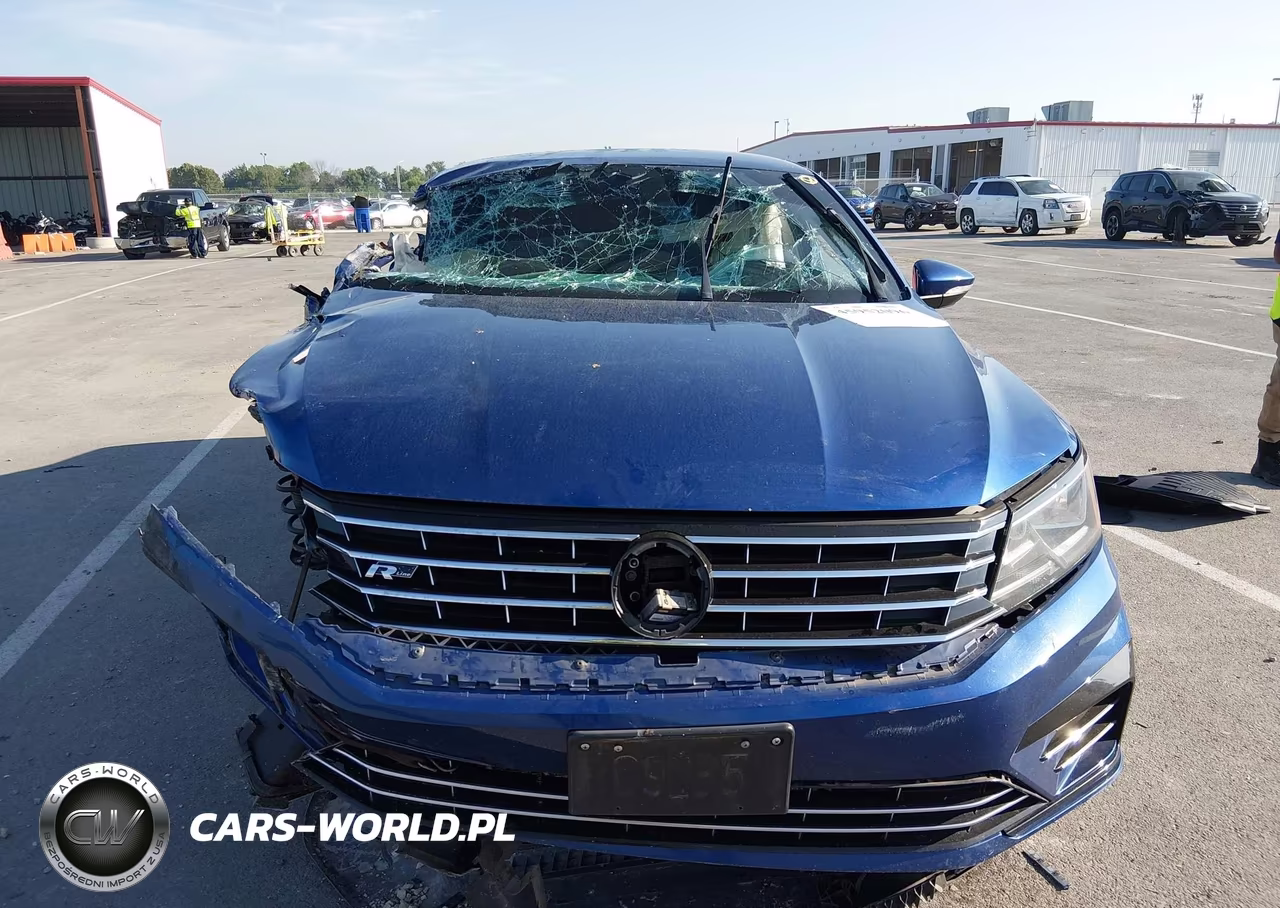 2017 Volkswagen Passat 1.8T R-Line VIN:1VWDT7A37HC048449 - 13