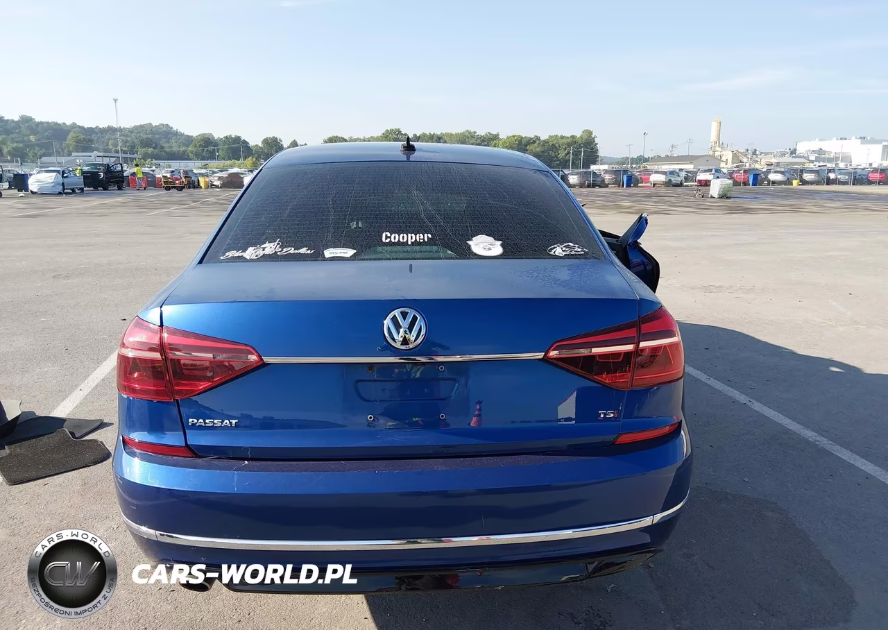 2017 Volkswagen Passat 1.8T R-Line VIN:1VWDT7A37HC048449 - 17