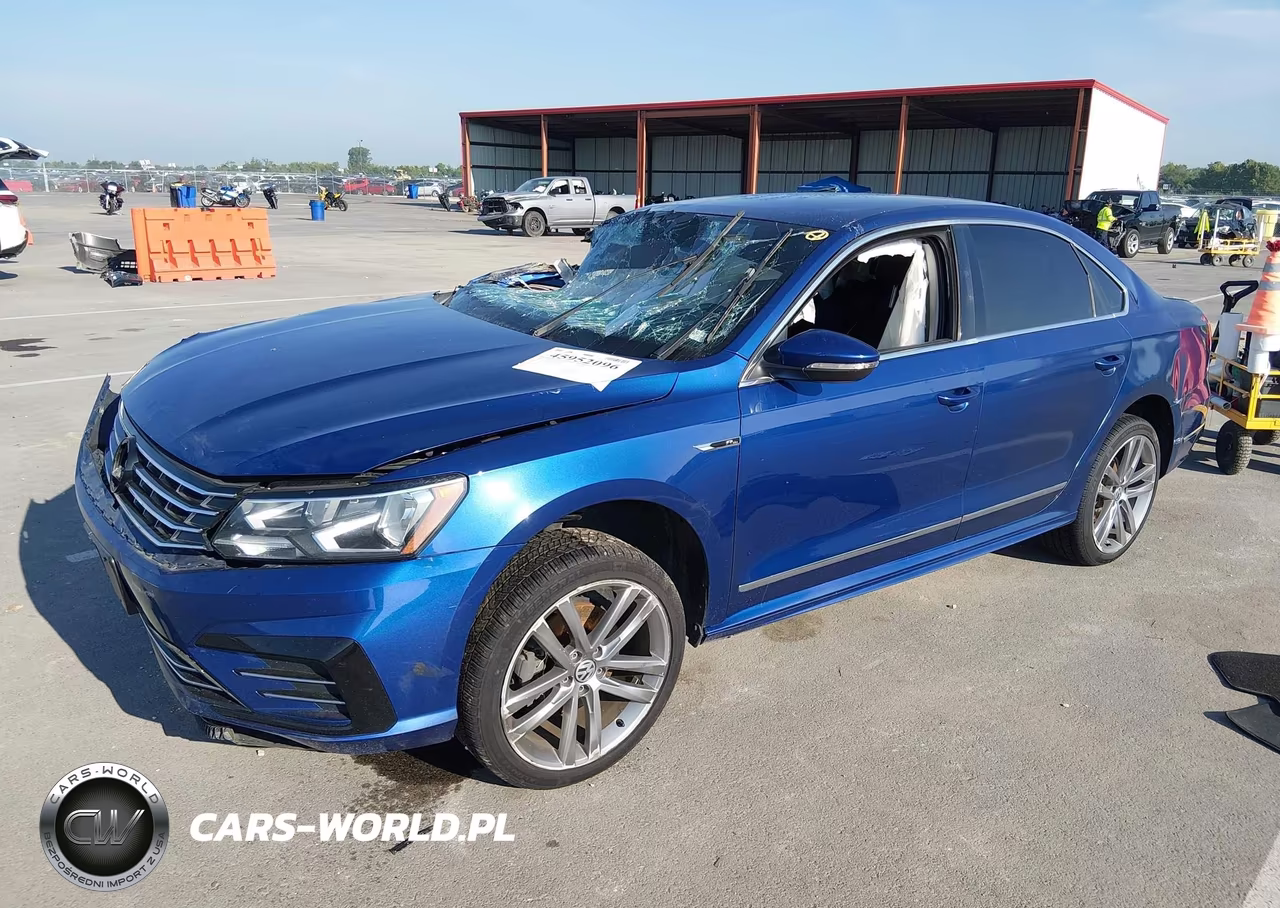 2017 Volkswagen Passat 1.8T R-Line VIN:1VWDT7A37HC048449 - 2