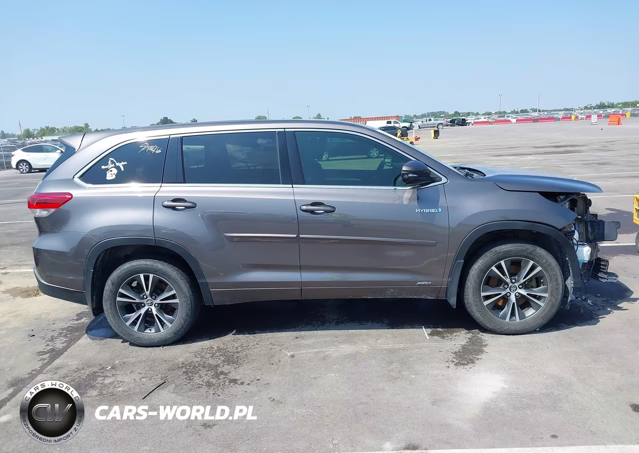 2017 Toyota Highlander Hybrid Le VIN:5TDBGRFH3HS026428 - 13