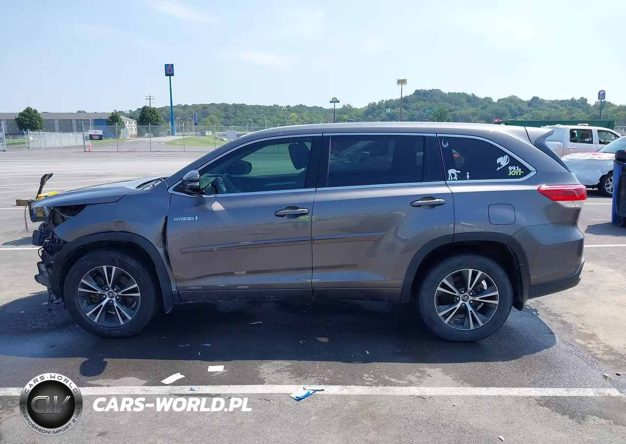 2017 Toyota Highlander Hybrid Le VIN:5TDBGRFH3HS026428 - 14