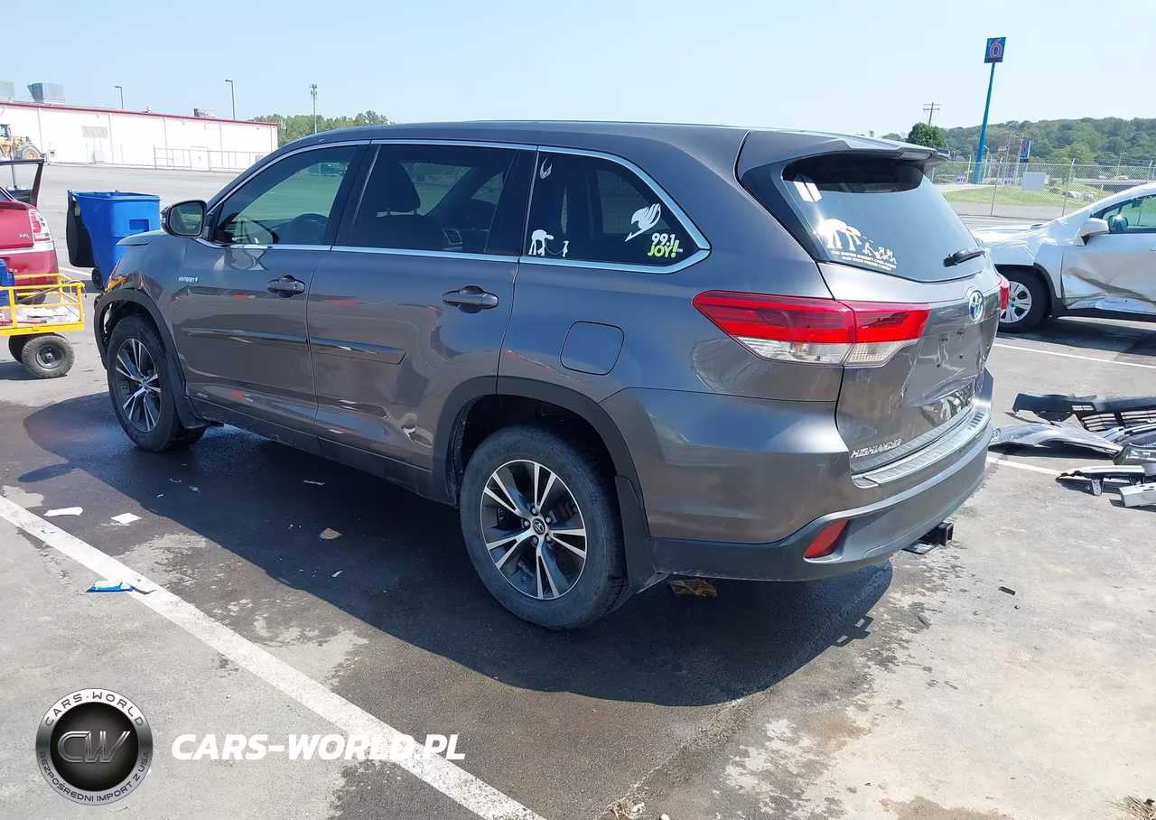 2017 Toyota Highlander Hybrid Le VIN:5TDBGRFH3HS026428 - 3