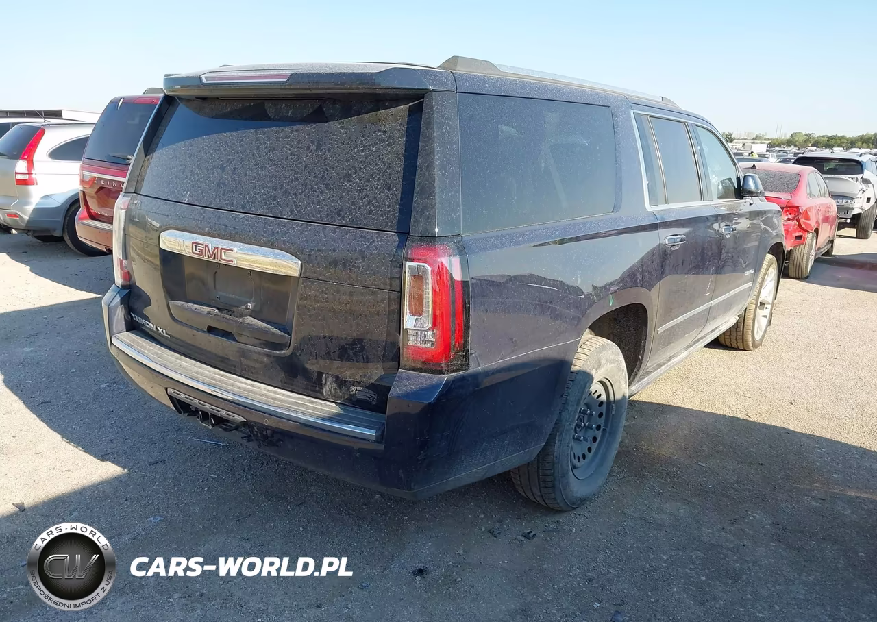 2017 GMC Yukon Xl Denali VIN:1GKS2HKJ8HR160632 - 4