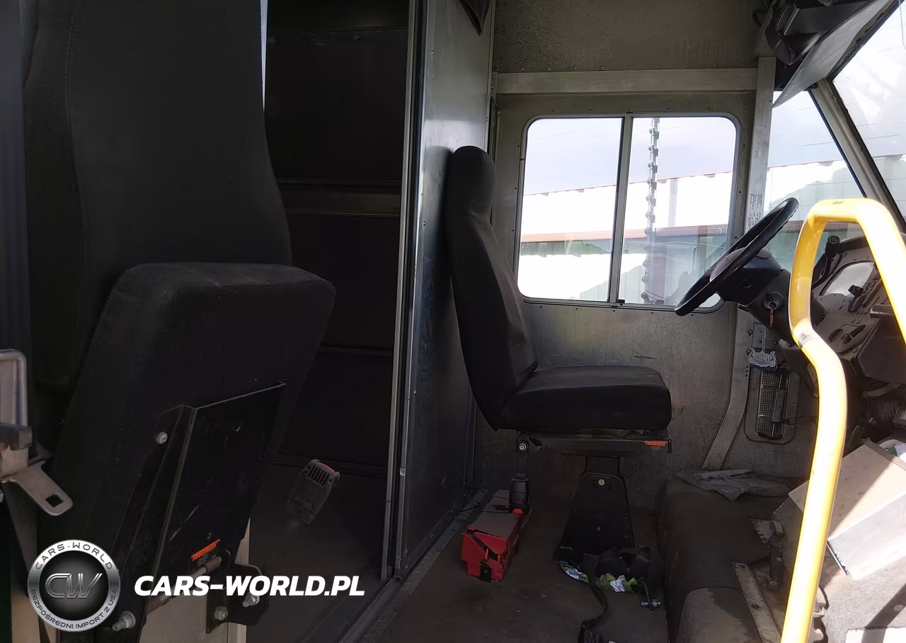 2018 Ford F-59 Commercial Stripped VIN:1F65F5KY0J0A05773 - 7