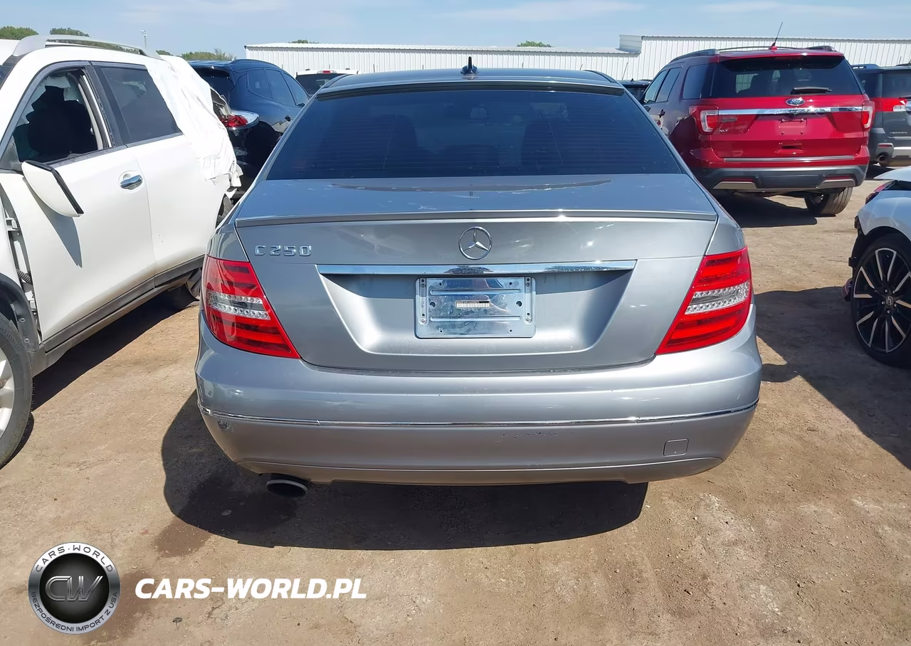 2012 Mercedes-Benz C 250 Luxury VIN:WDDGF4HB1CA598873 - 16