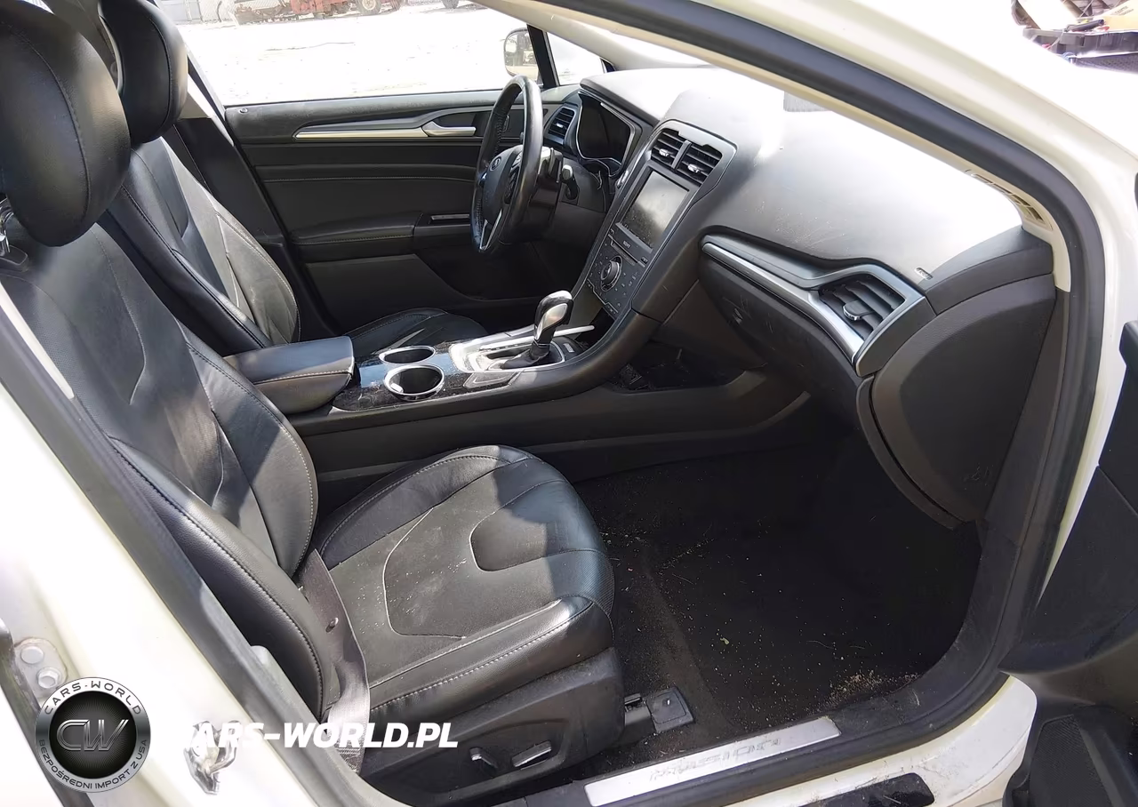2013 Ford Fusion Titanium VIN:3FA6P0K92DR331806 - 5