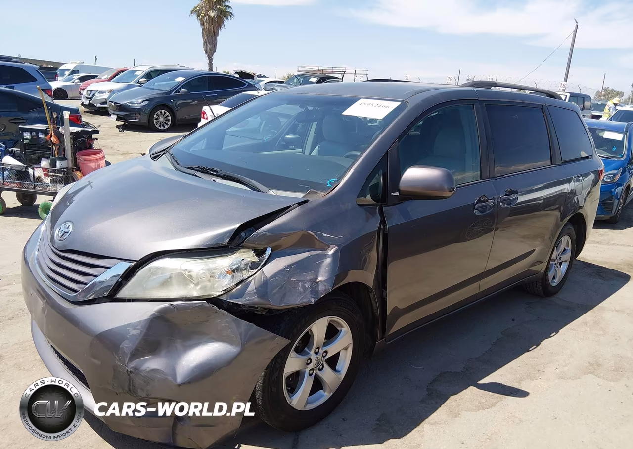 2015 Toyota Sienna Le 8 Passenger VIN:5TDKK3DC7FS604434 - 2